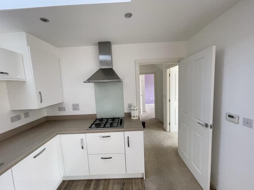 Image 2:2 bedroom Link-detached house to rent