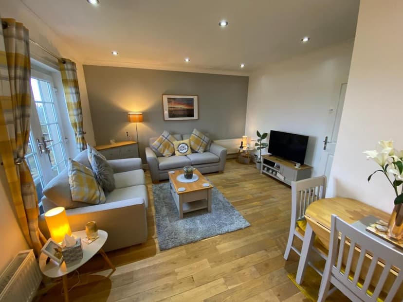 Image 3:2 bedroom Apartment or flat to rent