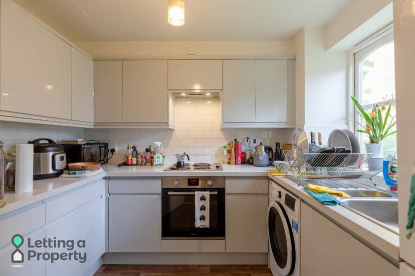 Image 3:2 bedroom Apartment or flat to rent