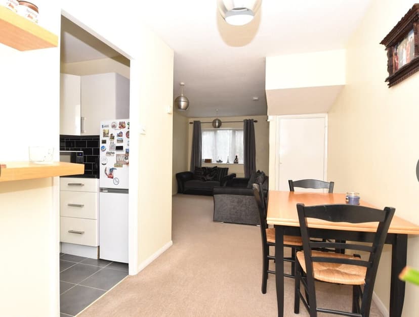 Image 2:2 bedroom Terraced house to rent