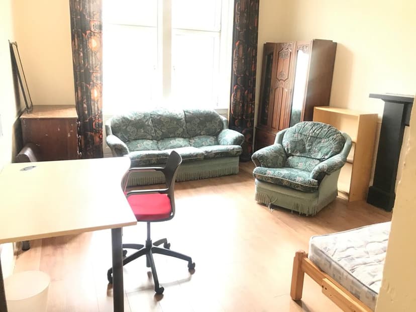 Image 2:5 bedroom Apartment or flat to rent