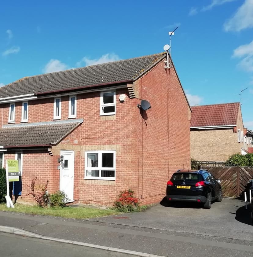 Image 1:3 bedroom Semi-detached house to rent