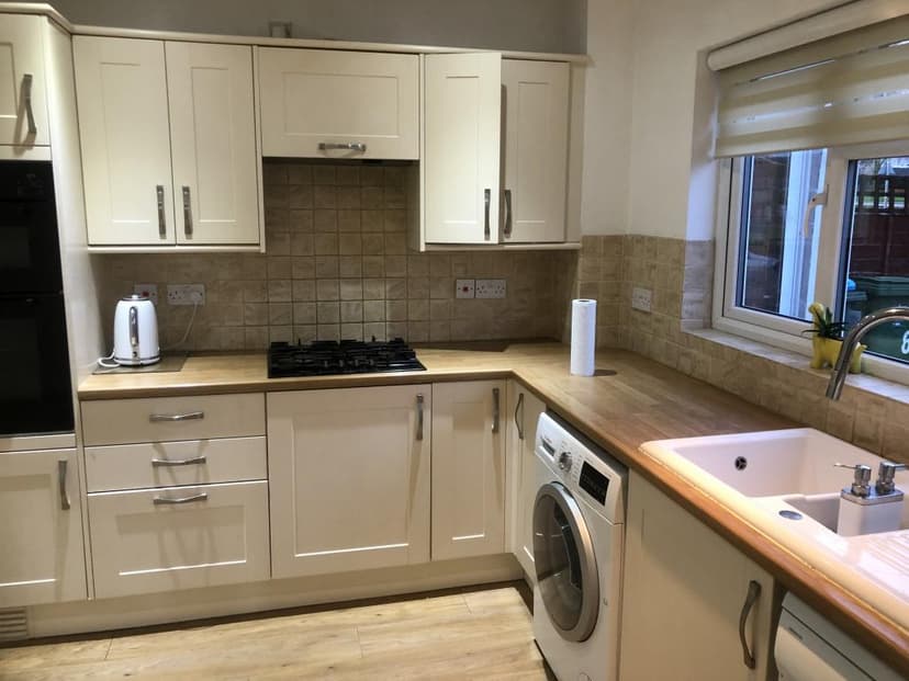 Image 2:3 bedroom Semi-detached house to rent
