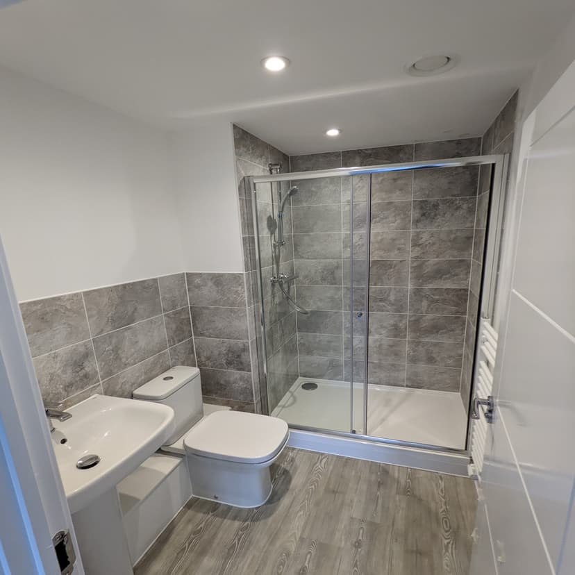 Image 3:2 bedroom Apartment or flat to rent