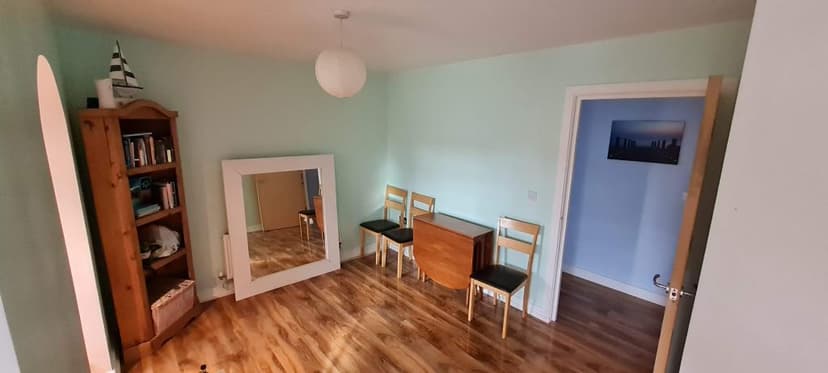 Image 2:2 bedroom Flat to rent