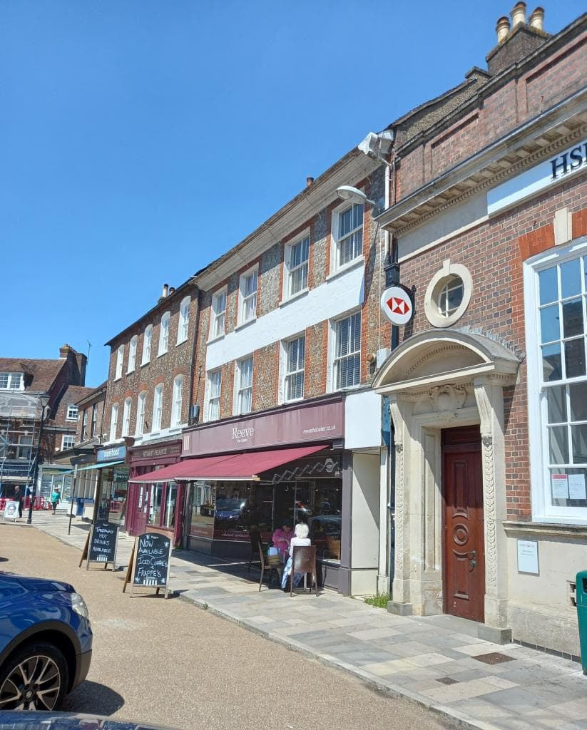 Image 1:2 bedroom Maisonette to rent