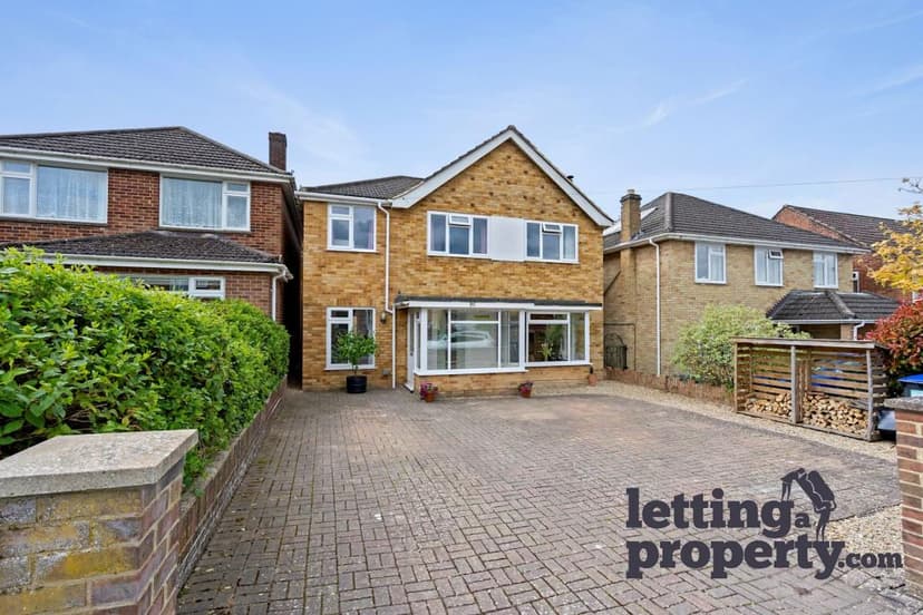 Image 1:5 bedroom Detached house to rent