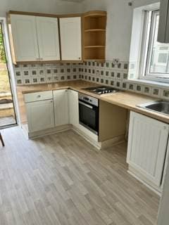 Image 2:3 bedroom Semi-detached house to rent