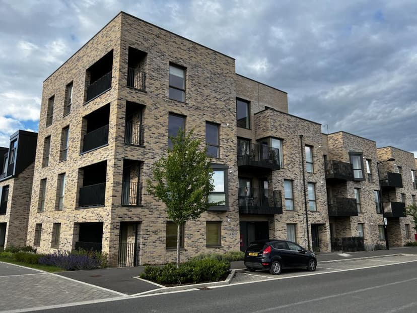 Image 1:2 bedroom Apartment or flat to rent