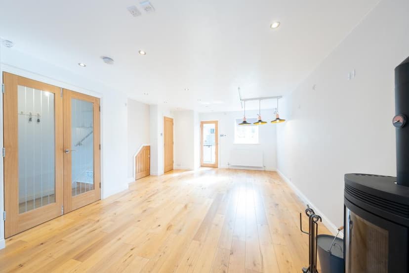 Image 1:3 bedroom Detached house to rent