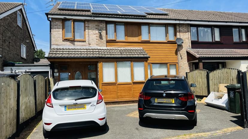 Image 2:4 bedroom Semi-detached house to rent