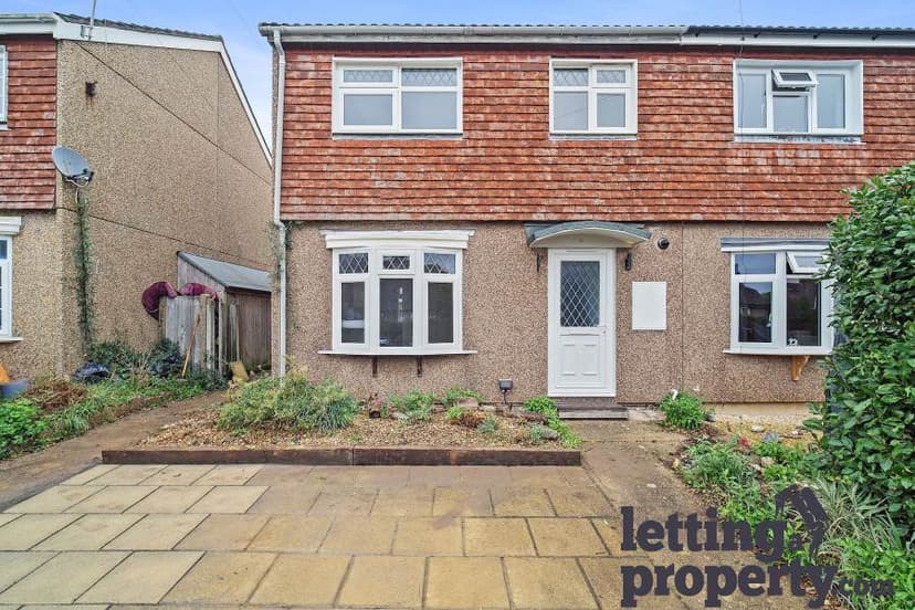 Image 1:3 bedroom End-of-terrace house to rent