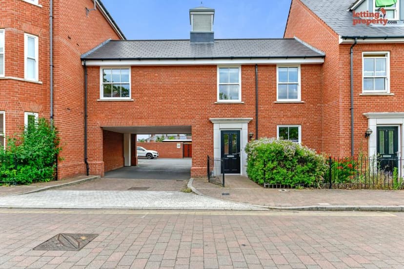 Image 1:2 bedroom Maisonette to rent