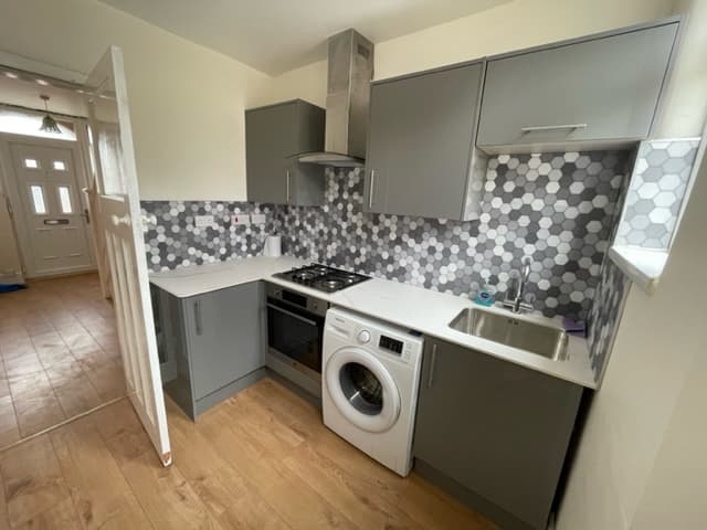 Image 1:3 bedroom Semi-detached house to rent