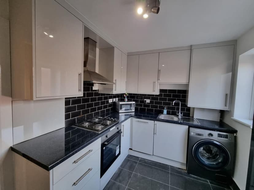 Image 2:2 bedroom Terraced house to rent