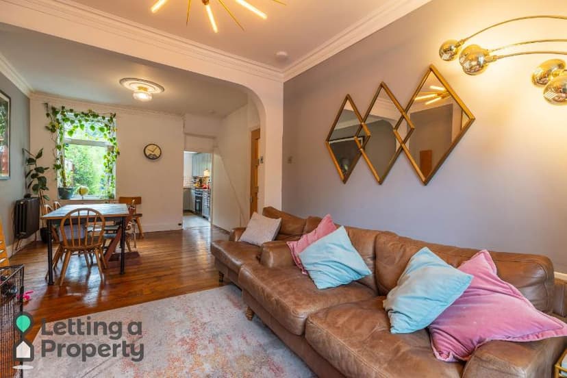 Image 1:4 bedroom Terraced house to rent