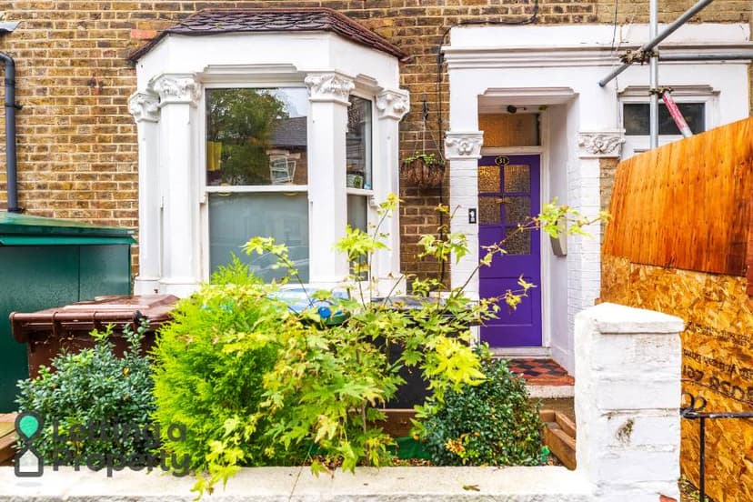 Image 2:4 bedroom Terraced house to rent