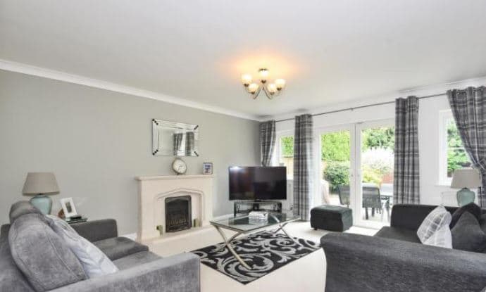 Image 2:4 bedroom Detached house to rent