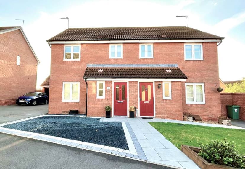 Image 1:3 bedroom Semi-detached house to rent