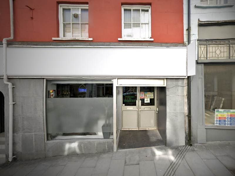 Image 2: Studio Commercial property to rent