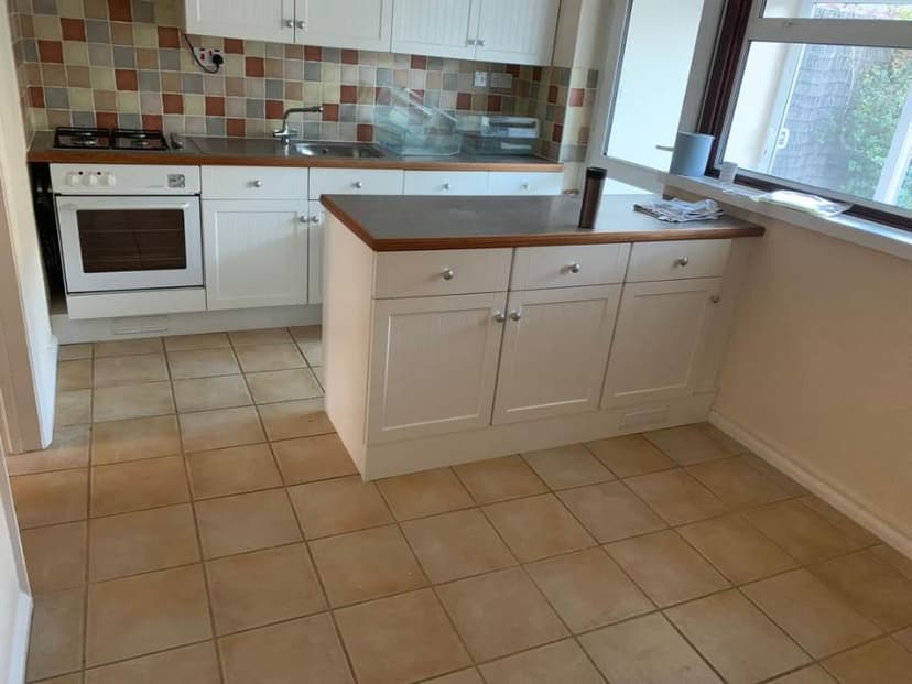 Image 1:3 bedroom End-of-terrace house to rent