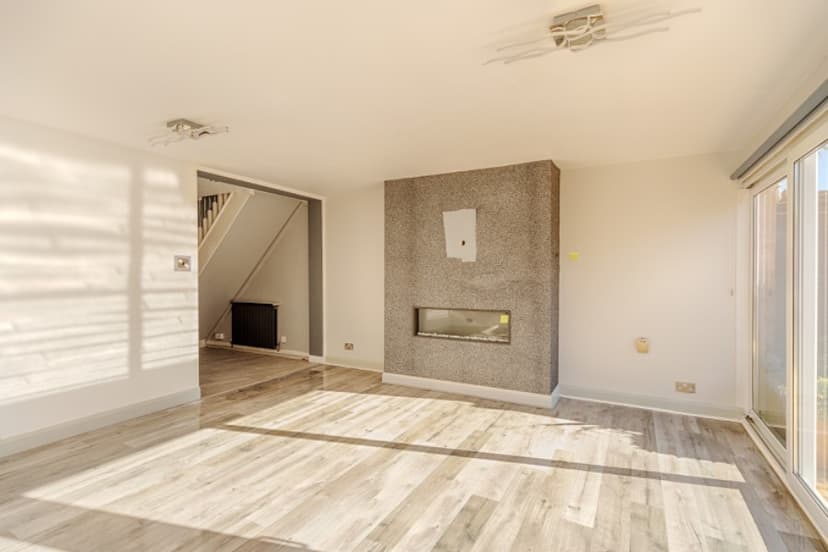 Image 2:3 bedroom End-of-terrace house to rent