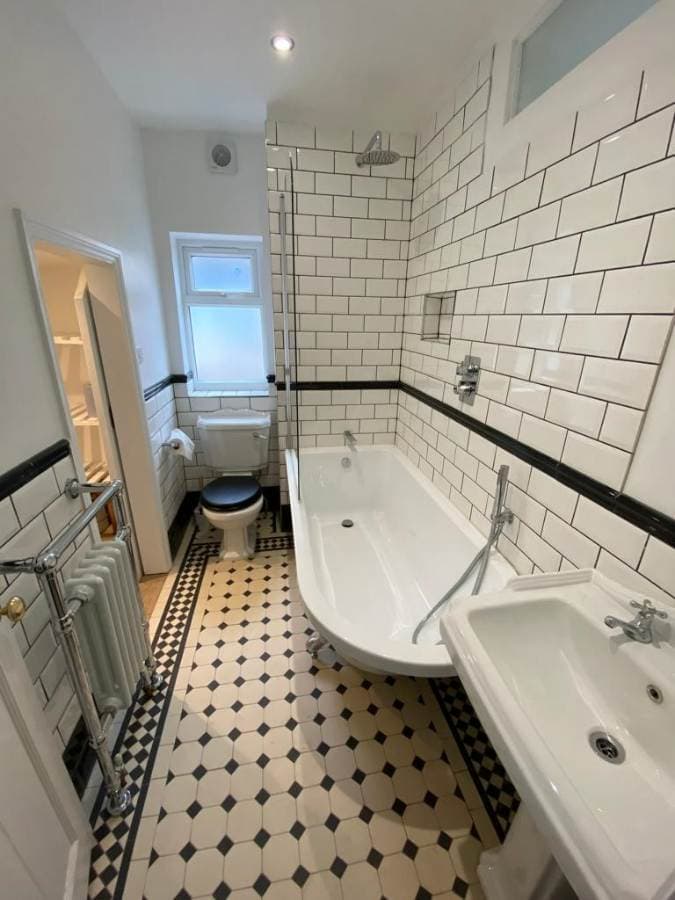 Image 3:2 bedroom End-of-terrace house to rent