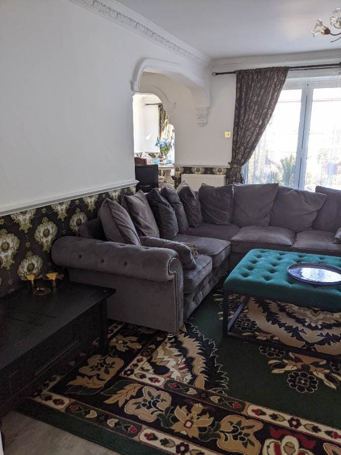 Image 3:4 bedroom Bungalow to rent