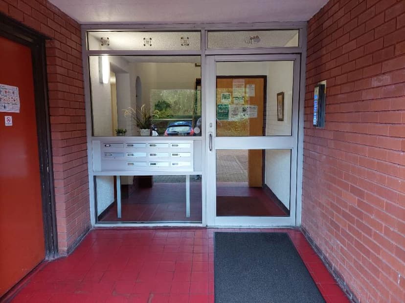 Image 3:2 bedroom Flat to rent