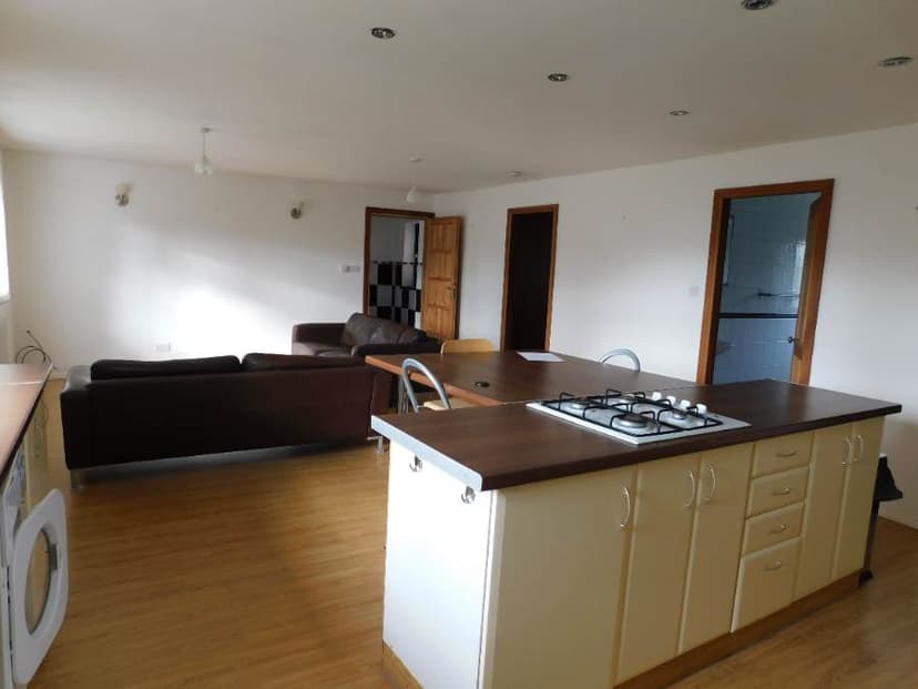 Image 2:2 bedroom Apartment or flat to rent