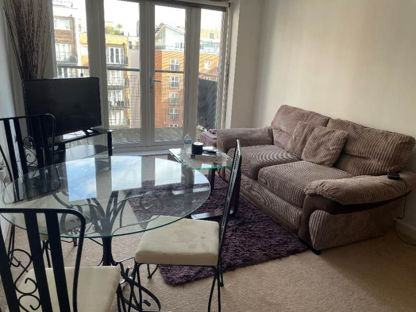 Image 2:1 bedroom Apartment or flat to rent