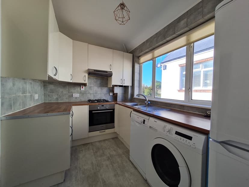 Image 3:2 bedroom Apartment or flat to rent