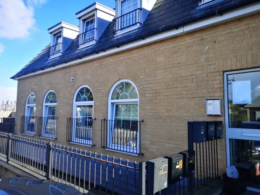 Image 1:2 bedroom Apartment or flat to rent