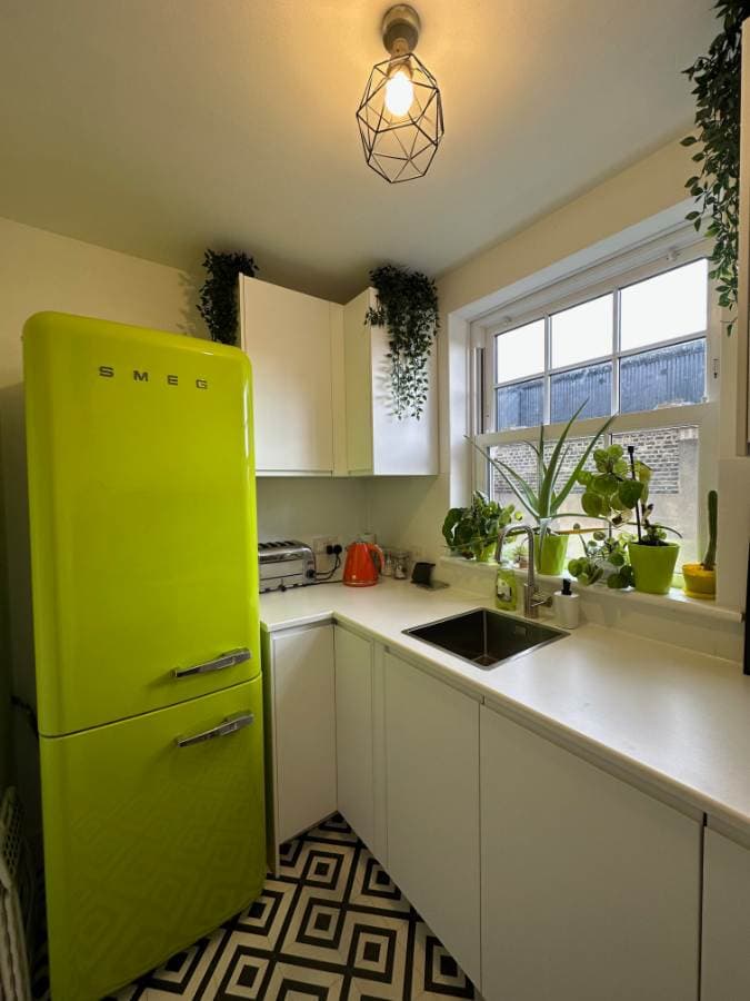 Image 2: Studio Apartment or flat to rent