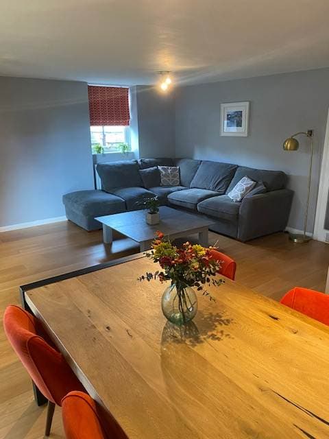 Image 2:2 bedroom Flat to rent