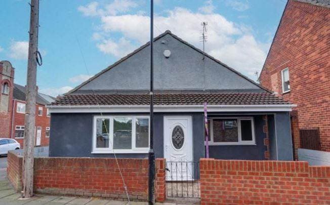 Image 1:2 bedroom Bungalow to rent