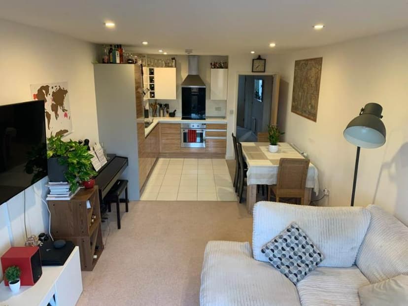 Image 1:2 bedroom Apartment or flat to rent