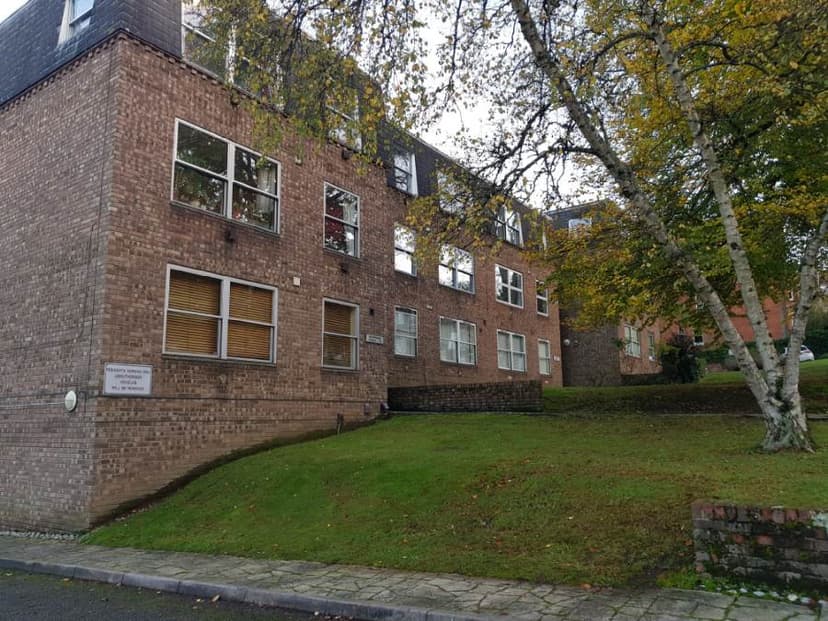 Image 1:1 bedroom Apartment or flat to rent