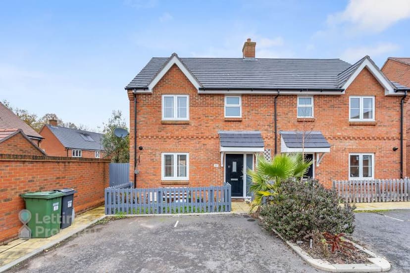 Image 1:3 bedroom Semi-detached house to rent