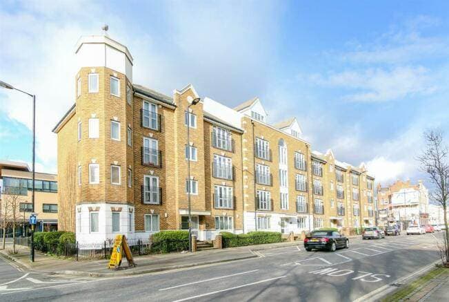 Image 1:2 bedroom Apartment or flat to rent