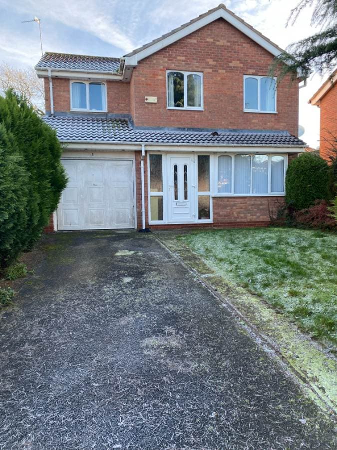 Image 2:4 bedroom Detached house to rent