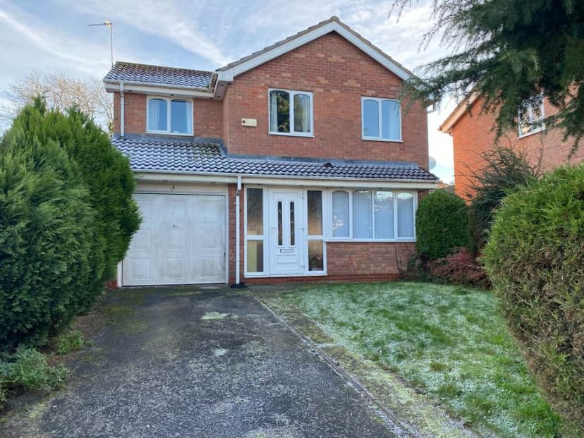 Image 1:4 bedroom Detached house to rent