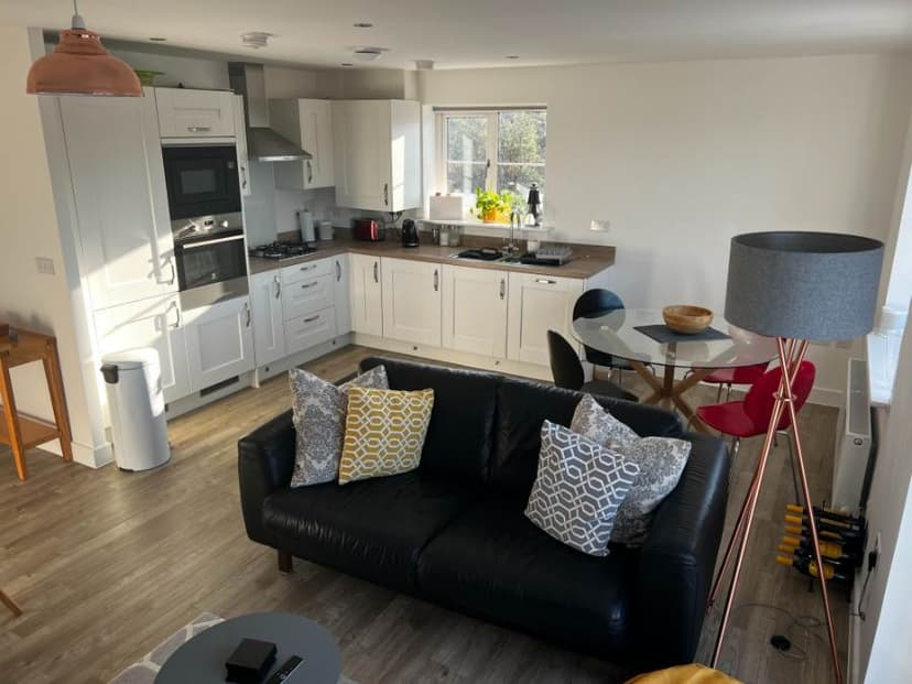 Image 1:2 bedroom Apartment or flat to rent