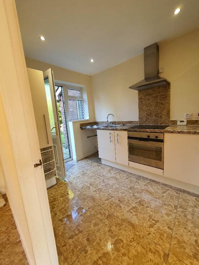 Image 3:3 bedroom Semi-detached house to rent