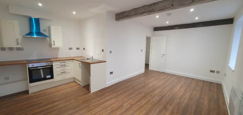 Image 1:1 bedroom Apartment or flat to rent