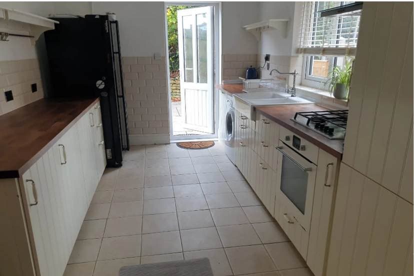 Image 3:4 bedroom Detached house to rent