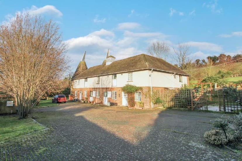 Image 3:4 bedroom Semi-detached house to rent