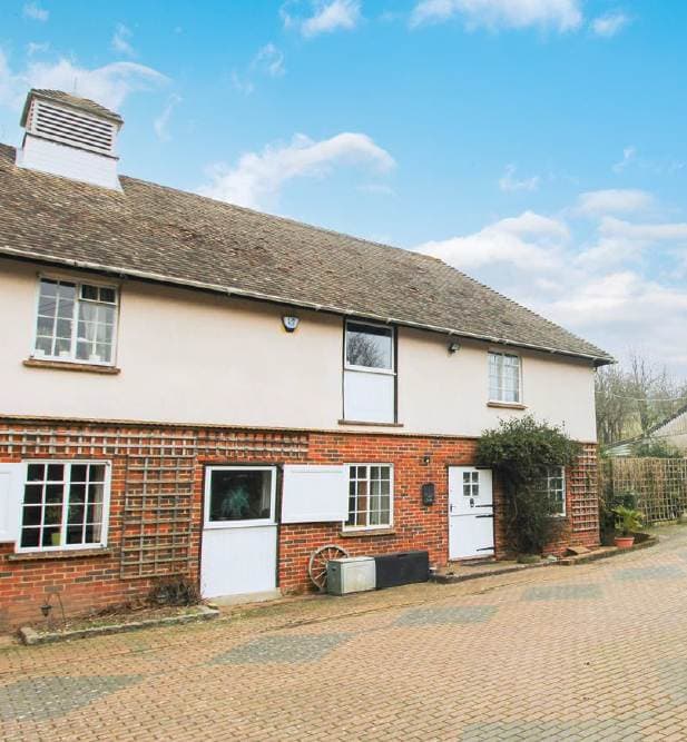 Image 2:4 bedroom Semi-detached house to rent