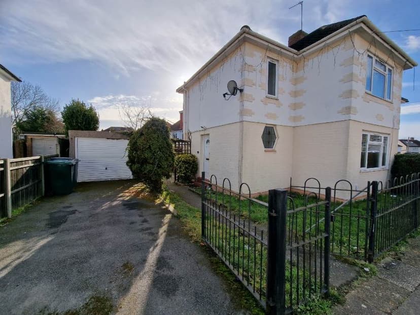 Image 1:3 bedroom Semi-detached house to rent