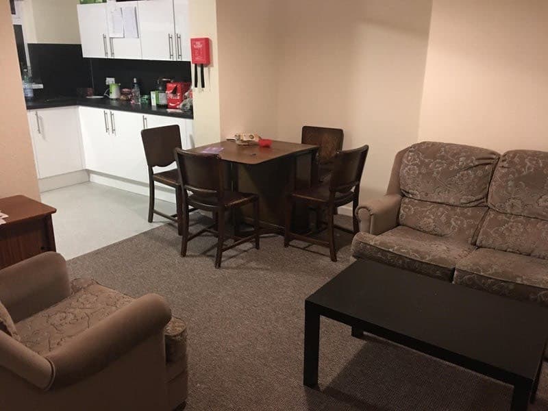 Image 3:4 bedroom End-of-terrace house to rent